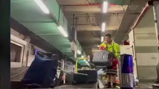 😱 QANTAS BAGGAGE HANDLERS SLAMMING & THROWING LUGGAGE DECEMBER 2022 COMPLETE ROW FOOTAGE REVEALED