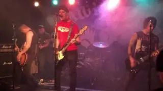 Thundertits - Governess
