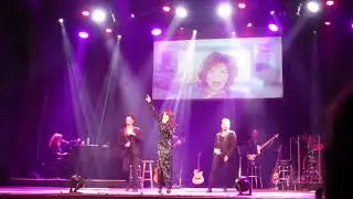 Marie Osmond Performing 