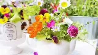flowerlesson-tea pot arrangement