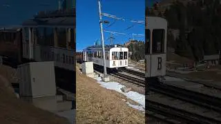 Ausfahrt des Elektrozahnradtriebwagens BCFhe 2/3 Nr. 6 der Rigibahnen #rigi #rigibahnen #Nr.6