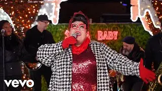 Katie Kadan - Christmas in Chicago (Live)