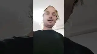 J&eacute;r&ocirc;me Donati boit de l&rsquo;ice tea avec Alec trevelyan.