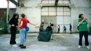 JAYMEE - TOUT LE MONDE AUTOUR ( VERSION ACOUSTIQUE)