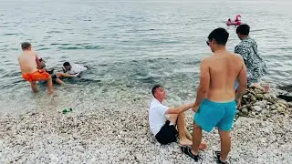 NEZVĚSTNÍ NA TRIPU - Maturitní video 4Sa SPŠ Tábor, maturanti 2022