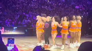 Amy Schumer performing with the Knicks City Dancers