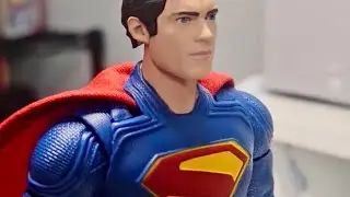 McFarlane Toys Deluxe Theatrical Edition Superman (2025) QUICK FIRST LOOK