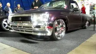 BAGGED HILUX - CRONIC CUSTOMS