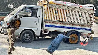 Shehzore's tire burst on the side of the road due to excess weight, let's see how it is repaired