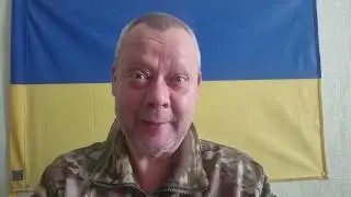 Я достаю из широких штанин!