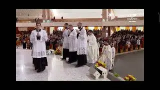 Coral Canção Nova - Venham todos para a ceia do Senhor | Corpus Christi (Entrada)