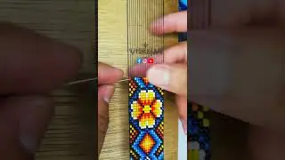 Pulsera en chaquira. Arte Wix&aacute;rika.