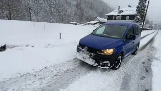 VW Caddy 2.0TDI snow fun