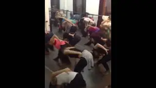 Coreograf&iacute;a ensayo flash Mob Avon