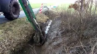 Cureuse de foss&eacute; sur &eacute;pareuse | GR 70 de GreenTec France