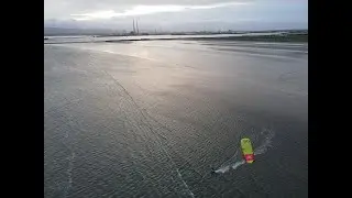 Kite Surfing - Bull Island, Dublin - 4k
