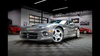 2002 Dodge Viper RT 10! Only 6K original miles! 8.0L V10 Engine and 6 Speed Manual! 450 HP!