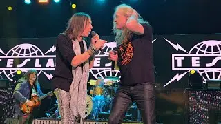 Tesla / Sebastian Bach of Skid Row performing SIGNS at the HARD ROCK ATLANTIC CITY 1/24/26
