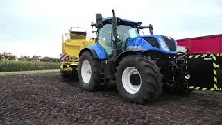 AARDAPPEL ROOIEN MET EEN ROPA KEILER II WD NEW HOLLAND T 7.230