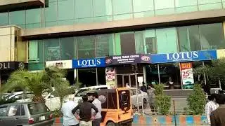 Earthquake in lahore all people out of the building Siddique center