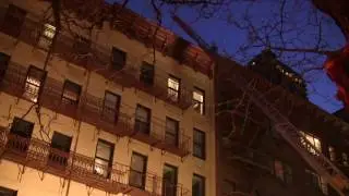 *Ladder Deployed* FDNY Responding to and On Scene for a 10-40 Code 1