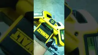 dewalt dw0802 level square for tile flooring