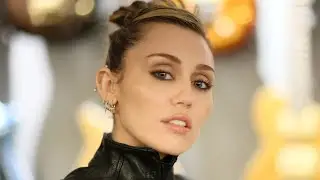 Майли Сайрус вернула в моду челку в стиле Ханны Монтаны (это наконец-то случилось!).