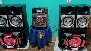 som LG cm9520 Xmetal bass tocando forte.