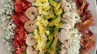 COBB SALAD DIY #mealsforone #cobbsalad #cobbsaladrecipe #ketorecipes #lunchideas #keto #delicious