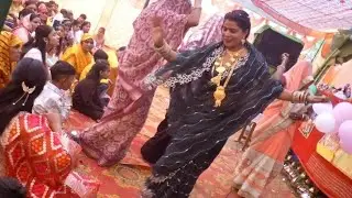 भाभी जी ने अपने मनपसंद गाने पर किया हाई-फाई डांस। #viral_bhabhi #dehati_dance #bhole_shastri 