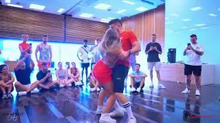 Berra y Nazareth - No me sueltas - sensual week 2024