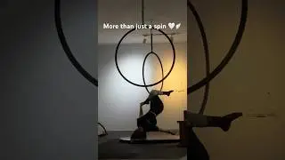 &ldquo;Broken knee&rdquo; move with ONE hand👀🤍