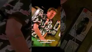Man is unhappy with photo of restaurant decoration #Movie #drama #recap