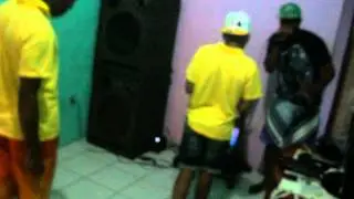 Mc Rafael Ch - Ela Bebe Um Pouco Mais