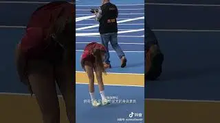 Dramatic movements of the triathlete champion at the competition venue