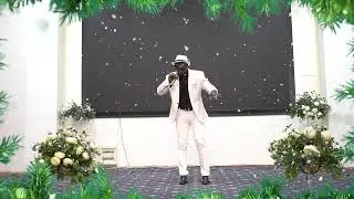 Кыргызча укмуш келтире ырдаган  Аллен зодон  