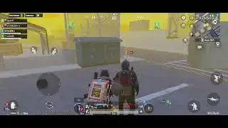 играю с подсосами в Pubg mobile Metro Roal