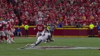 Roquan Smith secures first pick of '24 season with diving INT vs. Mahomes