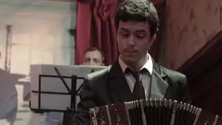 Retrato de Alfredo Gobbi - Quinteto Cinco Esquinas, Caf&eacute; Tortoni, Buenos Aires.