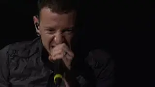 Linkin Park - London, England (2011.07.04; Source 1a)
