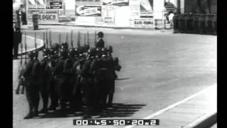 Roma. I reali carabinieri cedono la guardia all'Altare della Patria all'arma di fanteria