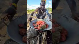 Meet with best chief in tribe See how Hadza cooks their favorite meal today!!#hadzabetribe #africa