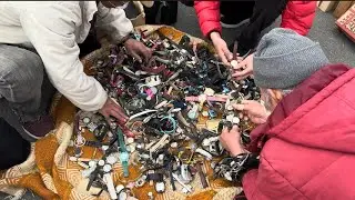 The biggest FLEA MARKET in Tokyo, Japan #fleamarket #fleamarketfinds #picker #utubersatokyo