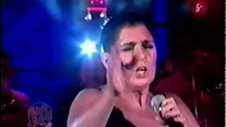 Lupita D'Alessio -ACARICIAME-Feb-2007-..mpg