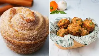 Easy Homemade Muffins • Tasty Recipes