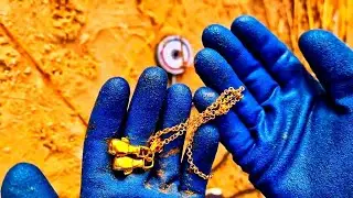 Magnet Fishing Surprise! Found TREASURE in the Water!