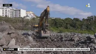 Curage de la Ravine Patate à Durand à Saint-Denis où 235 000 m³ de galets sont à évacuer