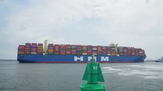 HMM Algeciras nieuwste grootste containerschip ter wereld in Rotterdam