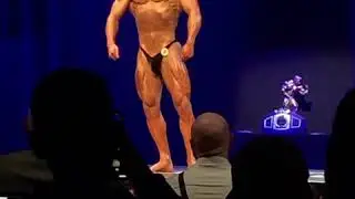 WNBF  UK international 2019 Andrew Chappell Posing routine