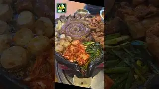 Delicious Sizzling Feast! Sausage, Intestines, & Thick Rendang Sauce | #SizzlingFood #DeliciousFeast
